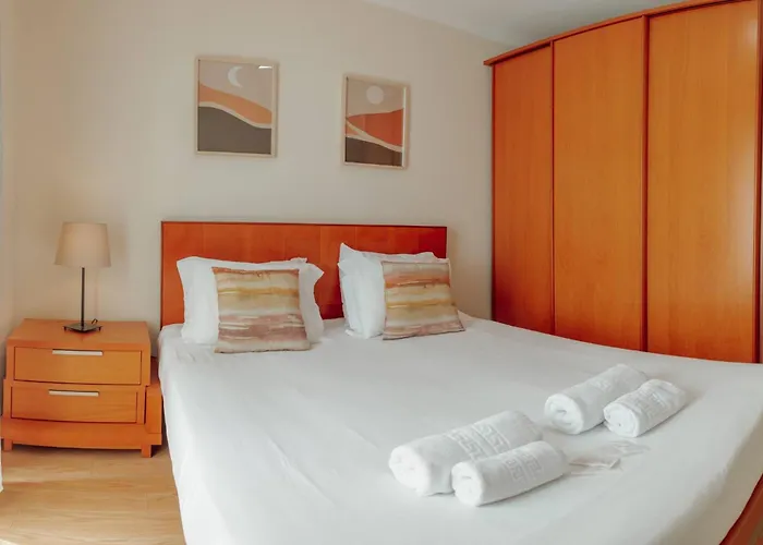 Apartment Bright By Hosty