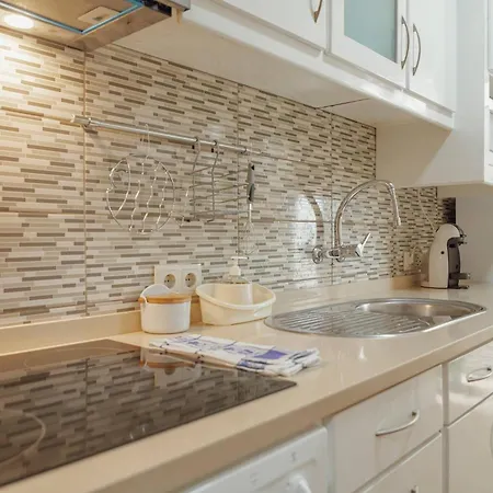 Apartment Bright By Hosty