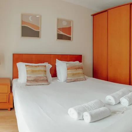 Apartment Bright By Hosty